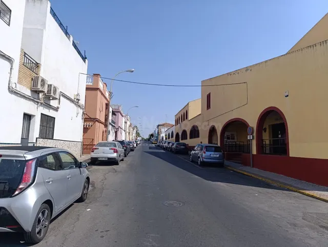 Adosado totalmente reformado en Alcalá de Guadaíra – ¡Listo  - foto 3