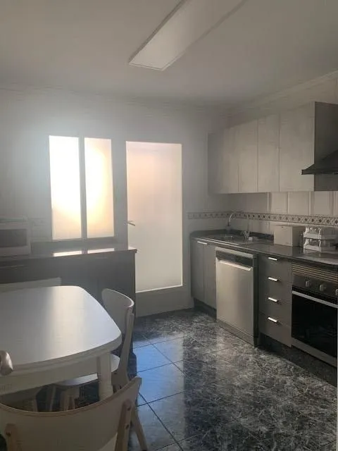 Gran vivienda en alquiler con ascensor — 15