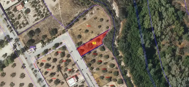 PARCELA PARA CONSTRUIR UN CHALET CERCA DE GRANADA