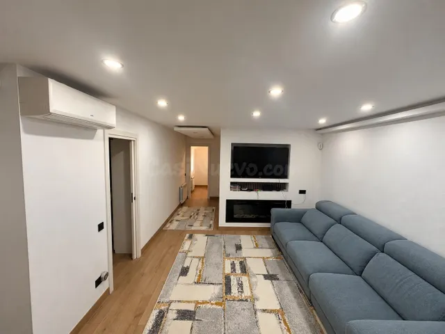 Piso Reformado en la Marina del Port - ¡Tu Nuevo Hogar te Espera! — 2