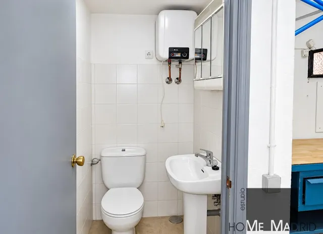 ESTUDIO HOME MADRID OFRECE local comercial de 36 m2, a pie de calle en el barrio de Ciudad Lineal. — 7