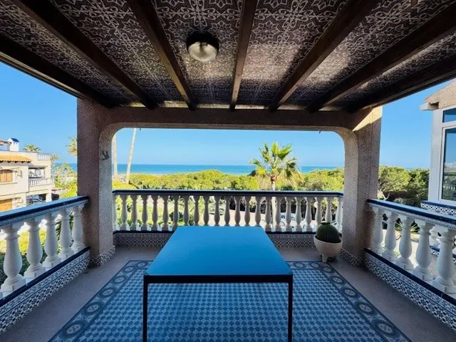 VISTAS AL MAR Y PLAZA DE GARAJE — 9