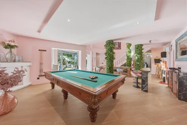 ESPECTACULAR VILLA CON PISCINA, 6 DORMITORIOS EN SUITE Y VISTAS AL MAR EN SA TORRE — 7