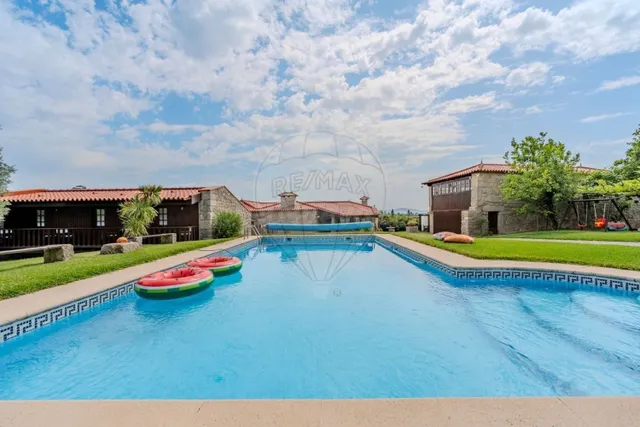 Chalet 9 habitaciones 820m² en venta - Sequeade e Bastuço - foto 2