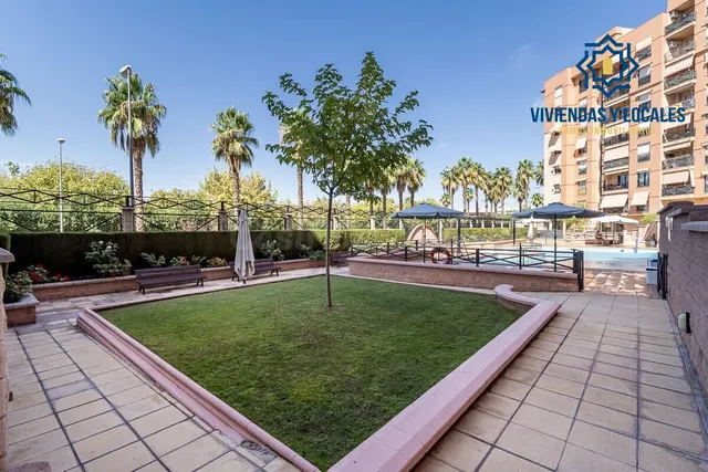 Vivienda a estrenar en urbanización privada en Parque Almuni - foto 2