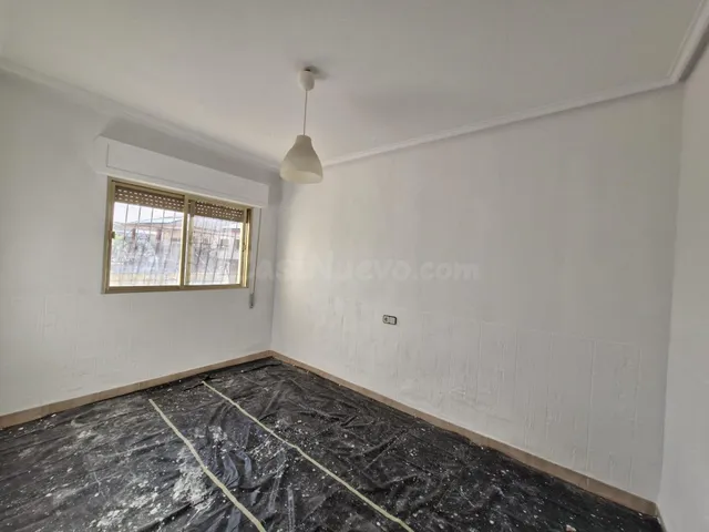 CHALET CON TERRENO URBANO INDEPENDIENTE EN ZONA DE PUEBLO EN - foto 4
