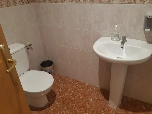 Casa vallada en la ciudad — 15