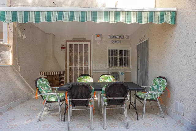 Bungalow en planta baja a 400 metros de la Playa de Los Náufragos — 3