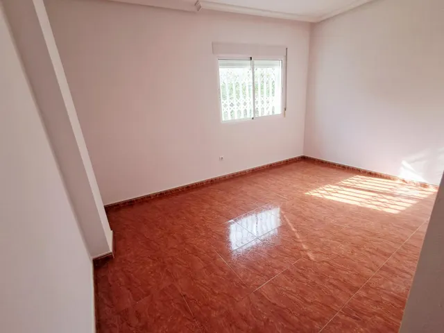 Vivienda de 3 dormitorios, 2 baños y 105 m2 en Patiño — 22