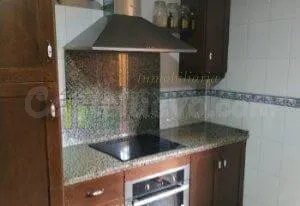 Chalet adosado con piscina, patio y garaje en Coria del Río — 3