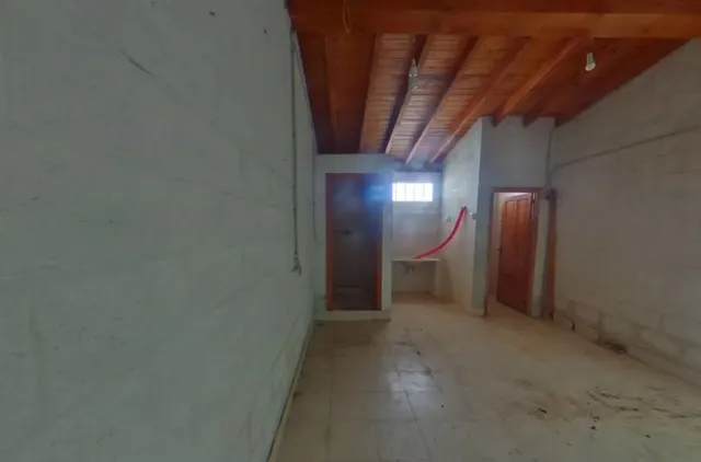 ESTUPENDA CASA EN HUERGAS DE GORDON — 8
