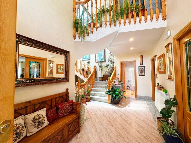 Urbis te ofrece un chalet en venta en la zona de Los Almendros, Villamayor, Salamanca. — 18
