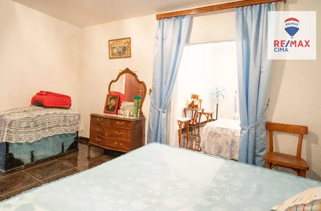 DOS CASAS MAS PARCELA DE 900  METROS — 35