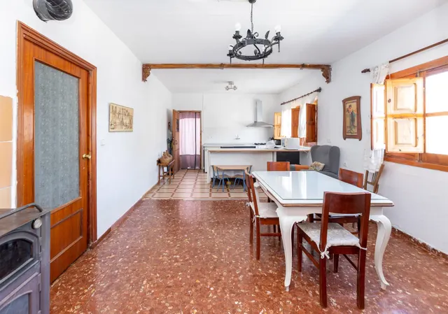 Chalet en zona residencial de Deifontes — 16