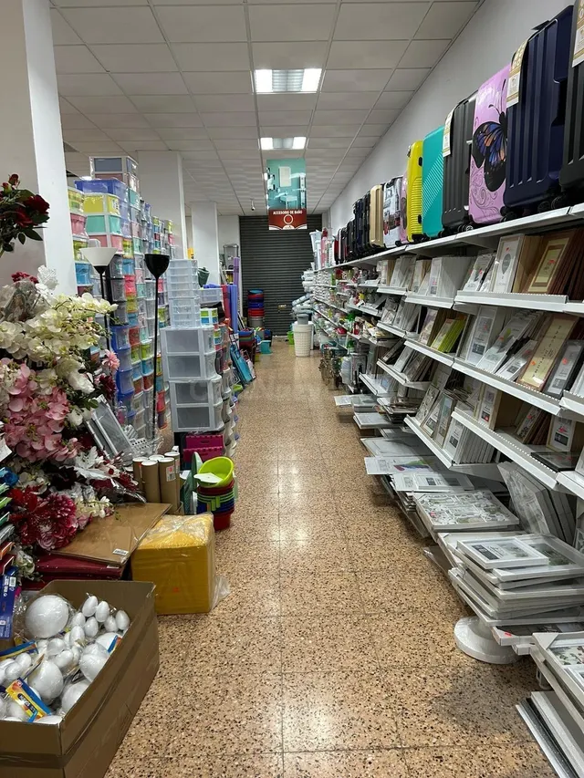 Local comercial a pie de calle en Aspe. 653 m2 mas 360 m2 de - foto 5