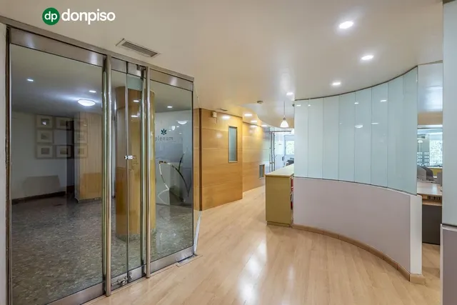 EXCLUSIVO INMUEBLE EN PLAZA DE CARRETAS, JUNTO AL EMBLEMÁTICO PASEO DEL SALÓN — 14