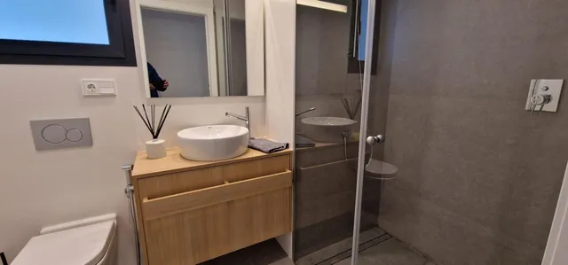 Elegante apartamento de 3 dormitorios con amplia terraza — 11