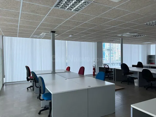 OFICINA VENTA 212000 678421372 — 5
