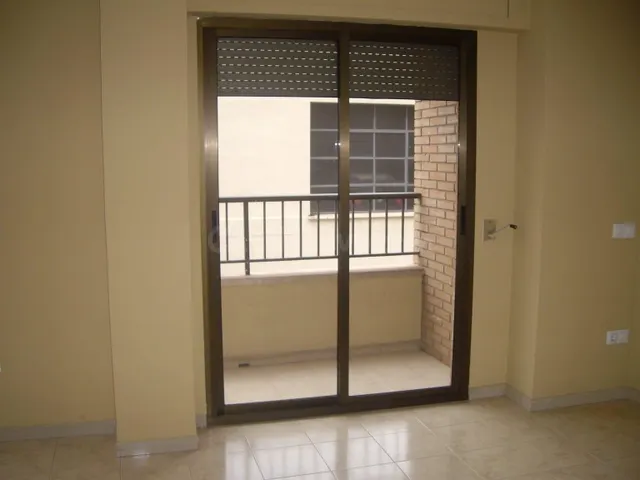 AMPLIO PISO DE CUATRO DORMITORIOS Y DOS BAÑOS CON DOS PLAZAS - foto 5