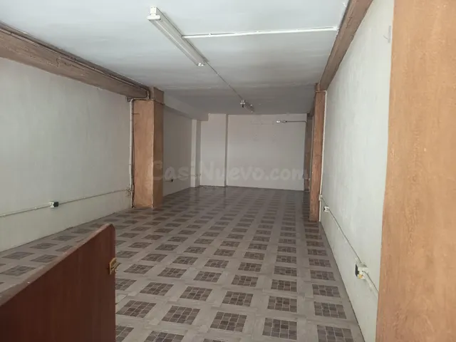 Local Comercial con Sobretecho. - foto 3