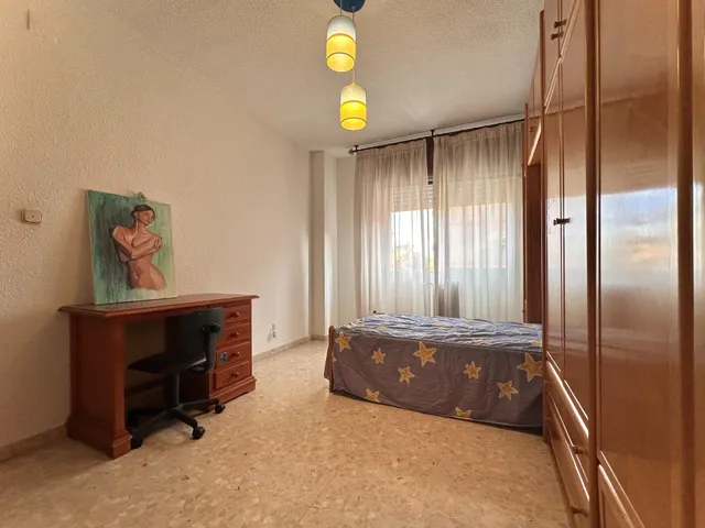 Piso 4 habitaciones 127m² en venta - La Chana — 23