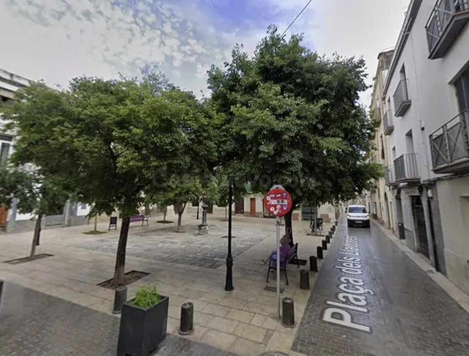 LOCAL COMERCIAL EN VILANOVA I LA GELTRU