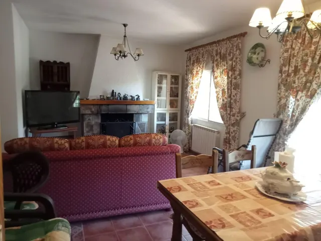 Chalet independiente de una sola planta con parcela llana de 955 m2 en una de las mejores zonas de la urbanización Nueva Sierra. — 13