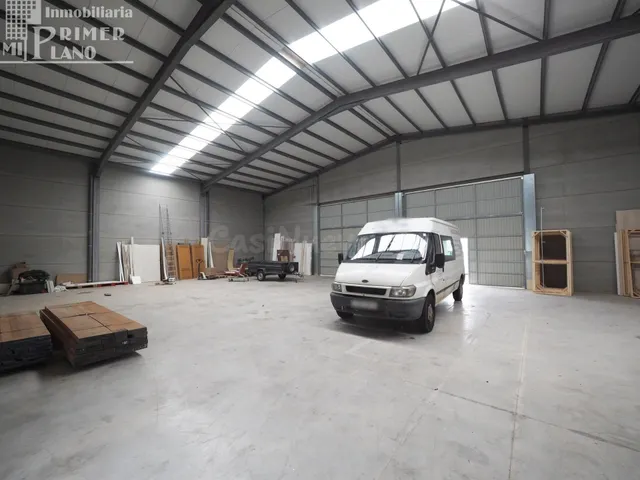 Nave Industrial en Alquiler en Tomelloso - junto a Calle Cam