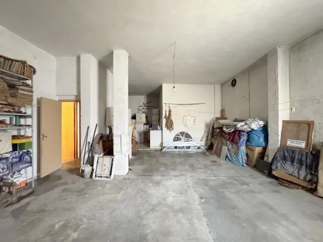 CASA EN LA EMBLEMATICA PLAZA DEL CASTILLO DE CANDELEDA — 45