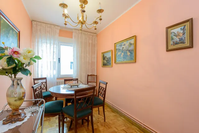 LUZ, CUATRO habitaciones ,TERRAZA Y TRASTERO EN UNA DE LAS MEJORES ZONAS DE OVIEDO — 28