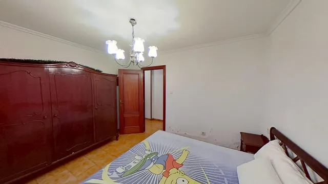 Amplia vivienda en las faldas del castillo de Santa Barbara — 19
