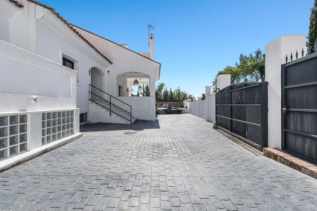 Chalet 5 habitaciones 452m² en venta - Costa Del Sol — 10