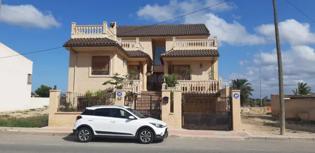 CASA UNIFAMILIAR EN CATRAL - foto 4