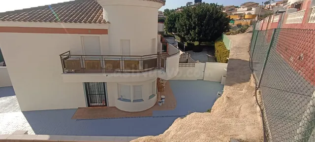 SE ALQUILA PRECIOSA VIVIENDA- FINESTRAT — 3