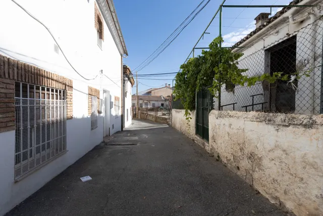 PISO EN MONACHIL DE 3 DORMITORIOS — 35