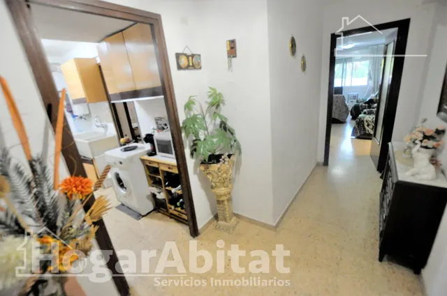 ¡UBICACIÓN IDEAL! AMPLIO, EXTERIOR Y LUMINOSO CON ASCENSOR Y TRASTERO — 29
