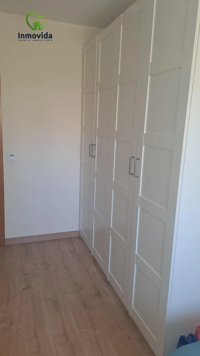 Amplio Piso Reformado en el Corazón del Barrio del Naranjo, Córdoba — 9