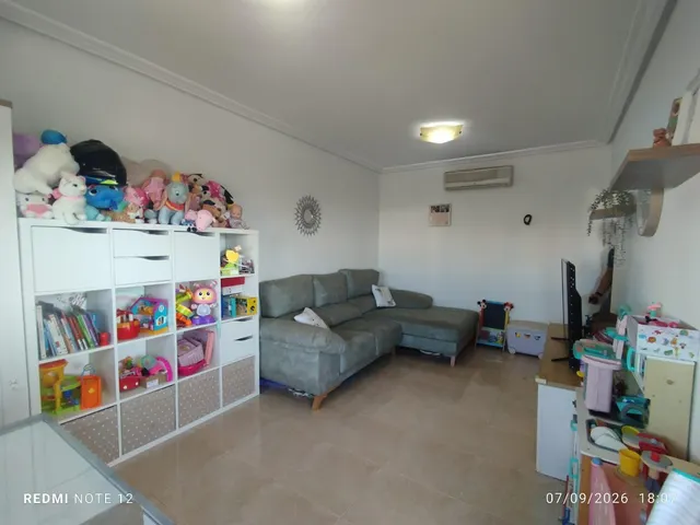 APARTAMENTO DE 1 DORMITORIO, CON PISCINA COMUNITARIA — 16