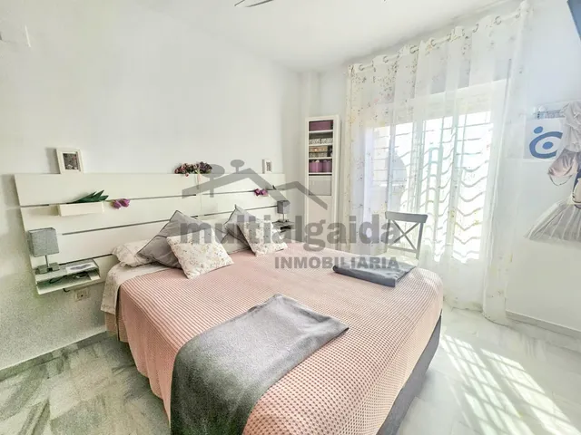 Casa independiente en camino sevilla — 29
