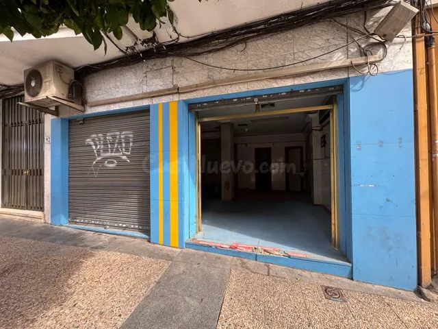 Local comercial en venta en San Juan de Aznalfarache – Barri - foto 5