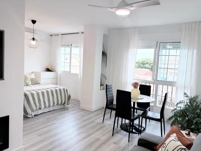 Piso moderno de 1 dormitorio con garaje y trastero en pleno centro de Pilar de la Horadada — 6