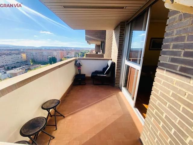 Amplio piso en venta en el centro de Logroño — 9