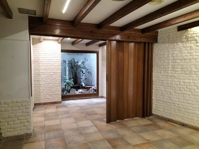 EN VENTA LOCAL COMERCIAL CON INQUILINOS — 17