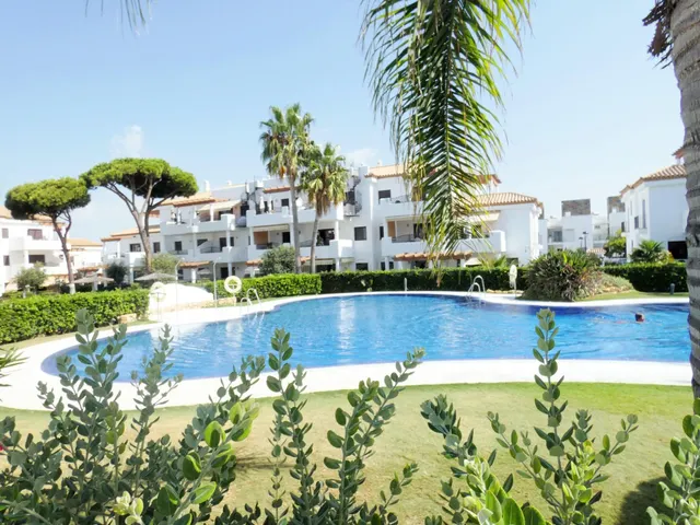 Apartamento de 2 dormitorios a 750 metros de la playa La Bar