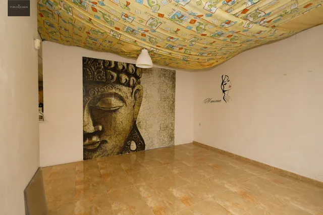 Local comercial en venta – opción conjunta o por separado — 23