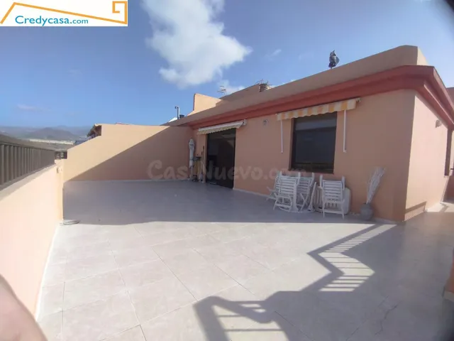 Tenerife Sur- ALQUILER 1200 -  EL MEDANO. ATICO 2  habitaciones, TERRAZA CON VISTAS,   ASCENSOR  1400€mes , vistas. no necesita mejoras — 2