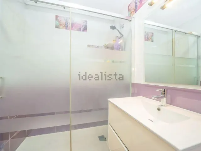 Duplex reformado junto al paseo marítimo y el parque Reina Sofía. — 27