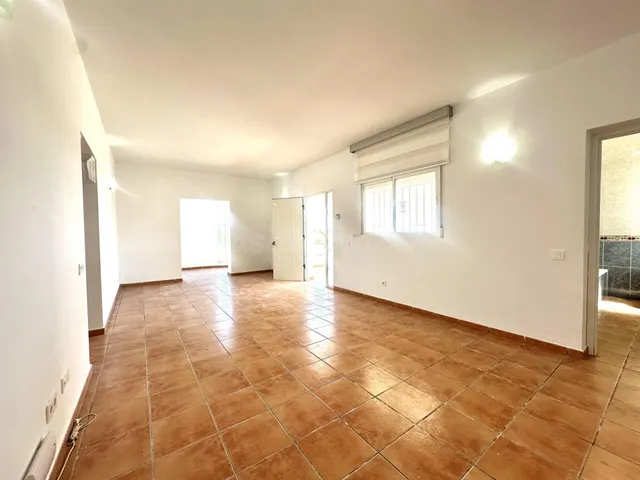A UN PASO DE LORCA Y ÁGUILAS: CASA CON PARCELA Y 3 DORMITORI - foto 5
