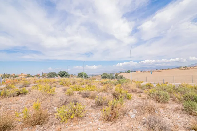Oportunidad en venta de solar urbano en Otura — 11