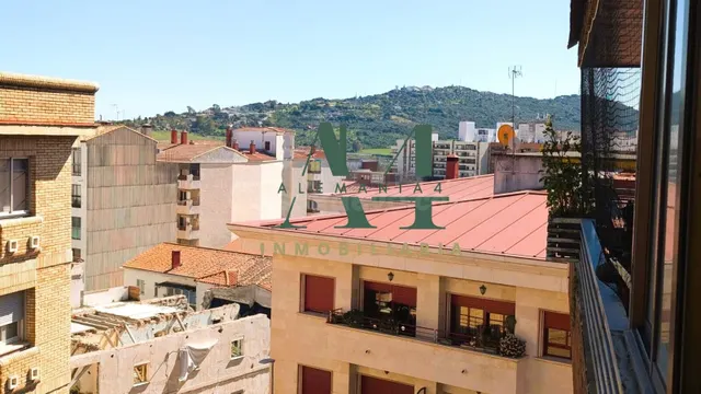 Piso céntrico junto a la Cruz en zona peatonal